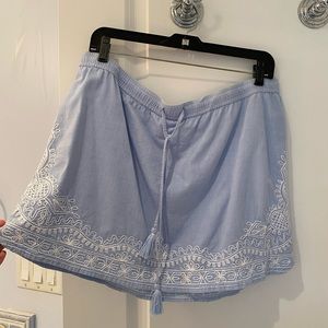 Vineyard Vines Embroidered Skirt